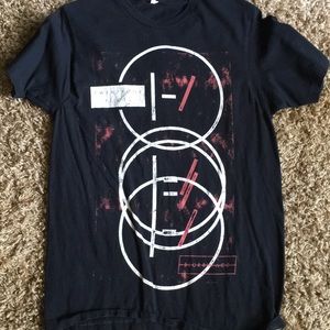 Twenty one pilots t-shirt